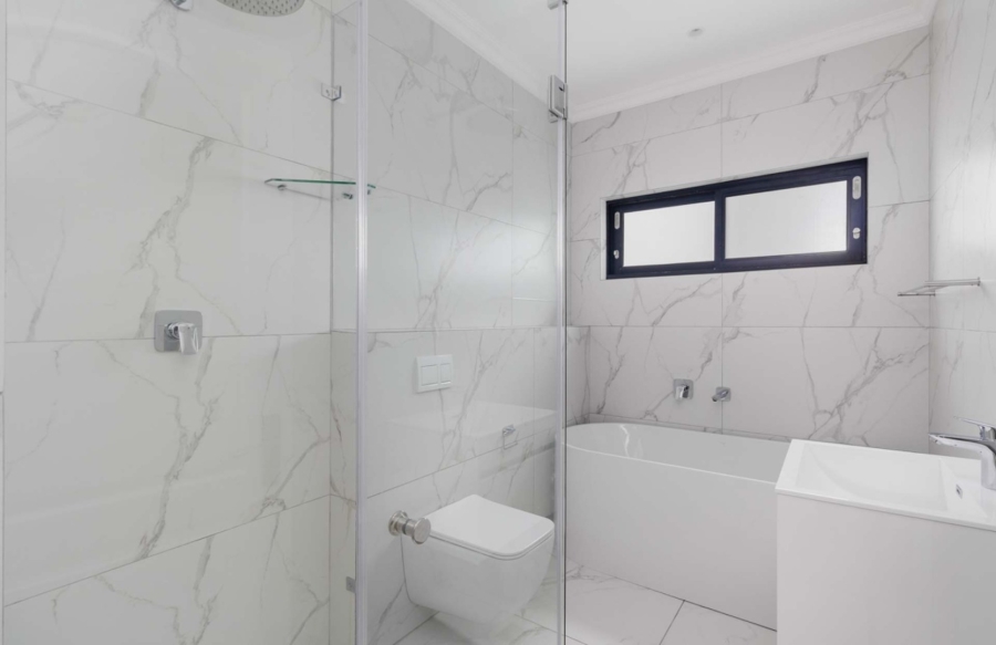 4 Bedroom Property for Sale in Sandown Western Cape